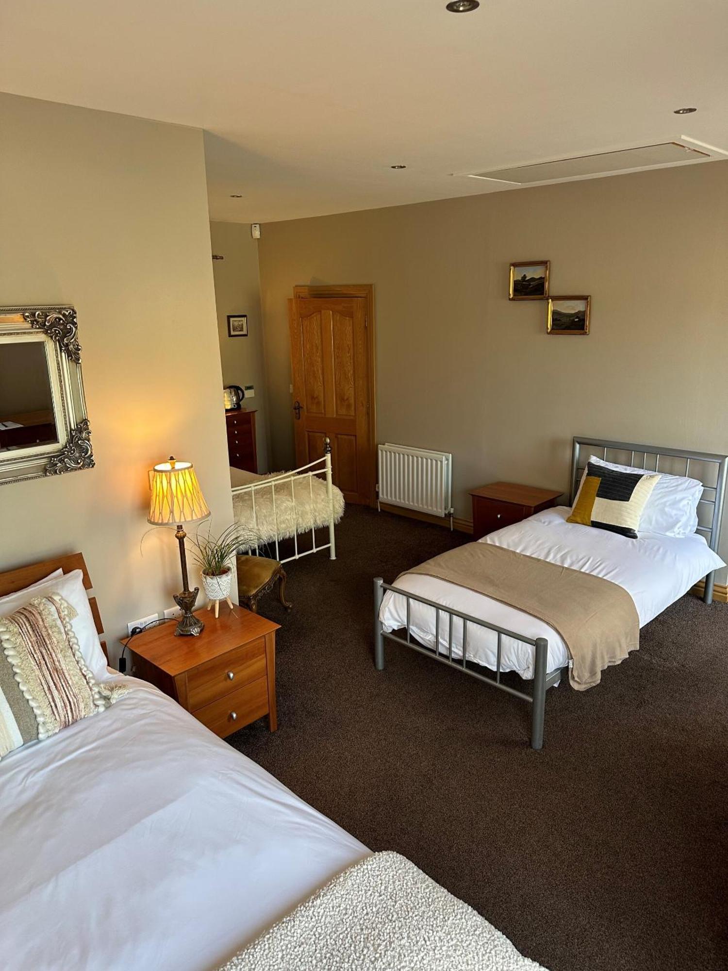 Dunhill Cottage B&B ฮิลล์สโบโร ภายนอก รูปภาพ